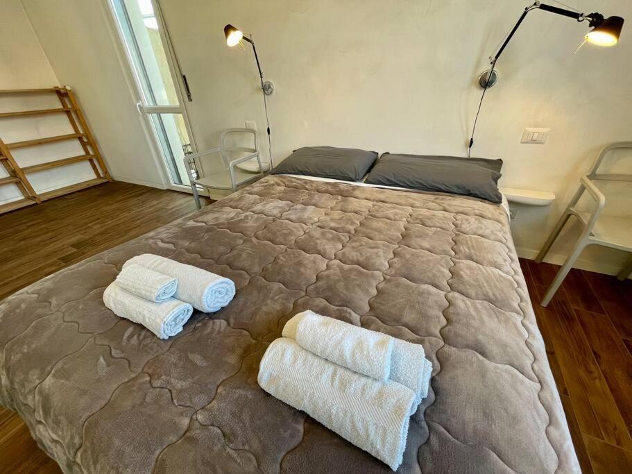 Bocconi And Navigli Apartment Milano Esterno foto